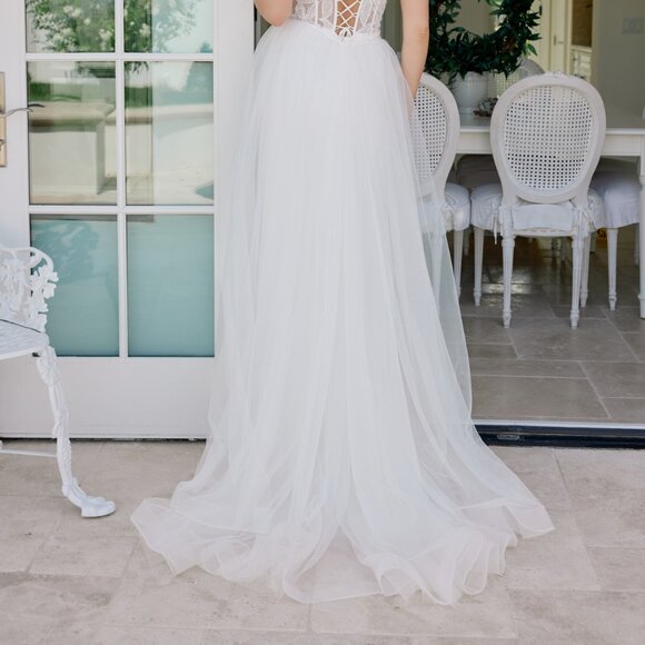 New Off White Mermaid Wedding Gown w/ Floral Pattern & Lace Up Back NX C1628W - Picture 13 of 13